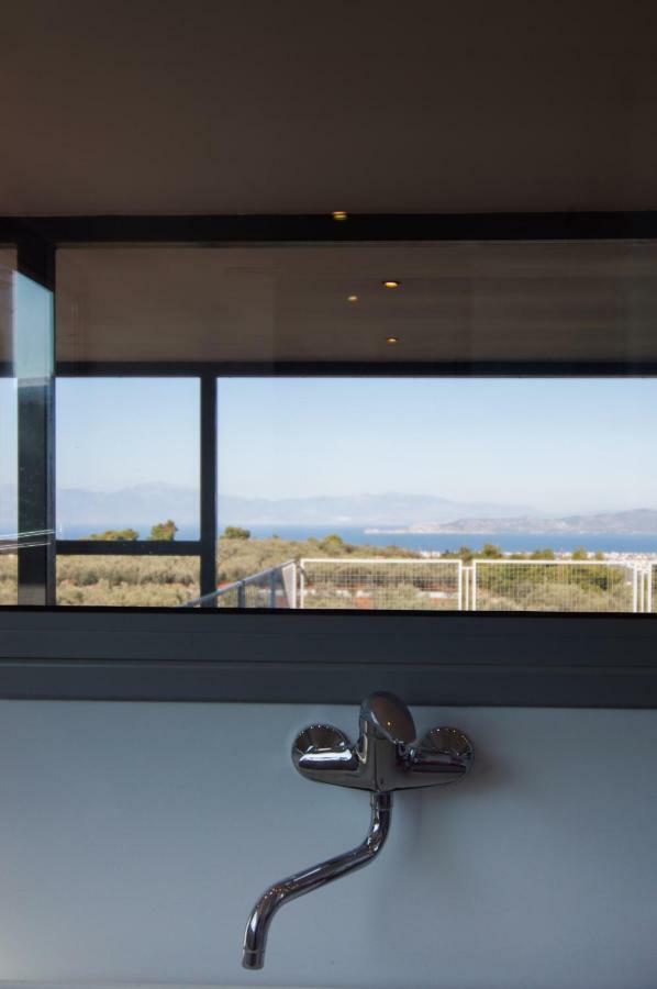 Country Villa Peloponnese With Tennis Court And Pool Zevgolateíon Exterior photo